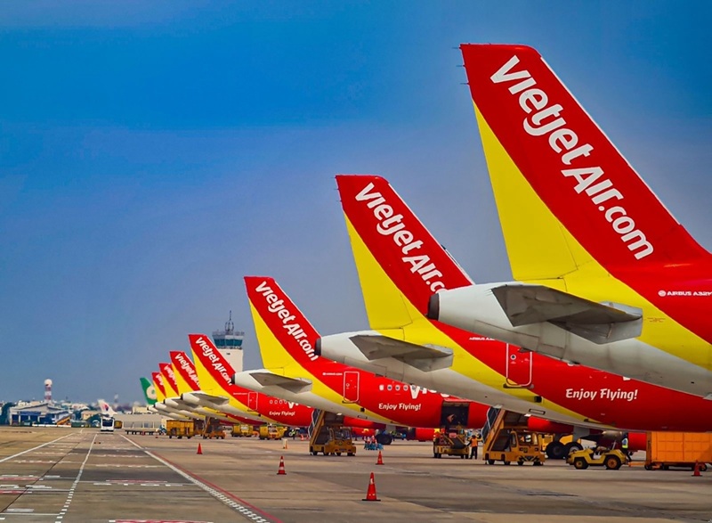 From the first private airline, Vietjet has grown into a multinational airline group with three airlines in Vietnam, Thailand, and Kazakhstan, operating more than 130 aircraft and having orders for 576 new-generation aircraft.